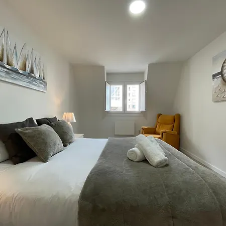 Centro Rua Ostras 4pax Completo Διαμέρισμα *